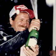 Earnhardt - galeria zdjęć - filmweb