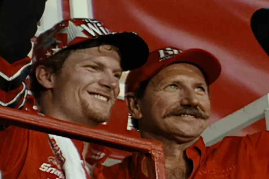 Earnhardt - galeria zdjęć - filmweb