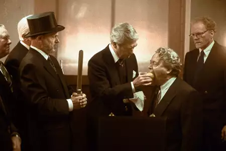 Kr&oacute;lestwo - galeria zdjęć - filmweb