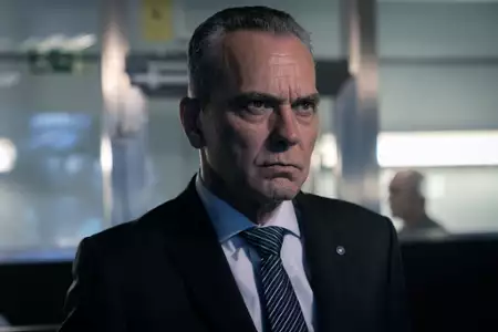 Skok na głęboką wodę - galeria zdjęć - filmweb