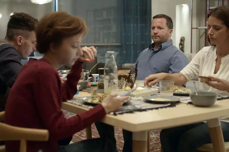 Za górami, za wzgórzami - galeria zdjęć - filmweb