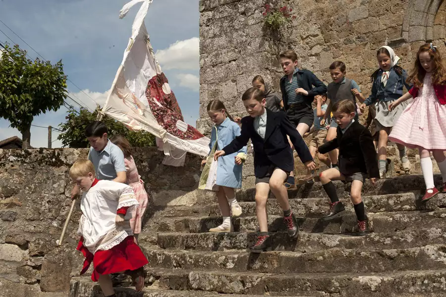 Wojna guzików - galeria zdjęć - filmweb