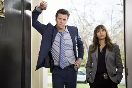 Angie Tribeca - galeria zdjęć - filmweb