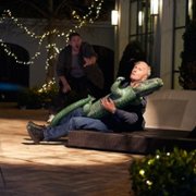 The Very Excellent Mr. Dundee - galeria zdjęć - filmweb