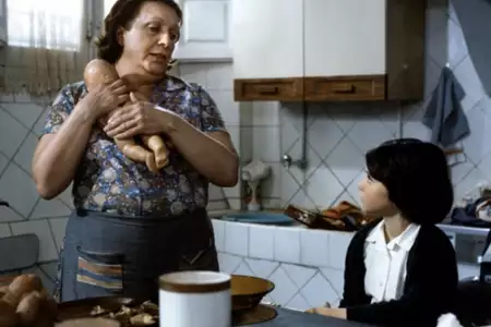 Nakarmić kruki - galeria zdjęć - filmweb