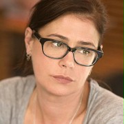 Maura Tierney w Romans