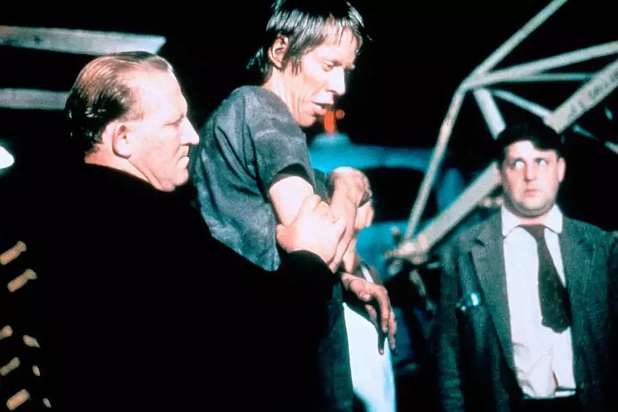 Samochody, które zjadły Paryż - galeria zdjęć - filmweb