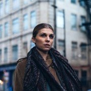 The Ones Below - galeria zdjęć - filmweb