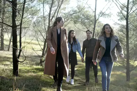 La Brea - galeria zdjęć - filmweb