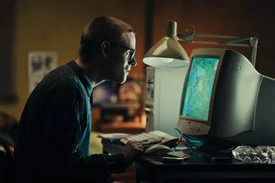 Czarne lustro - galeria zdjęć - filmweb