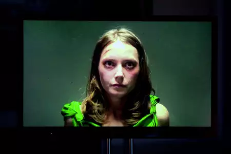 Czarne lustro - galeria zdjęć - filmweb