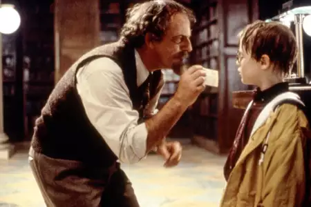 Władca księgi - galeria zdjęć - filmweb