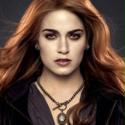 Nikki Reed w Saga \"Zmierzch\": Przed świtem. Część 2