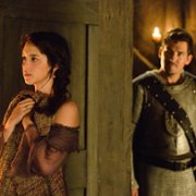 Reign - galeria zdjęć - filmweb