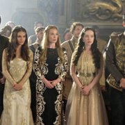 Reign - galeria zdjęć - filmweb