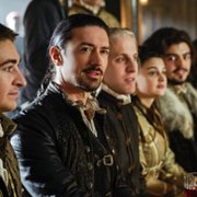 Reign - galeria zdjęć - filmweb