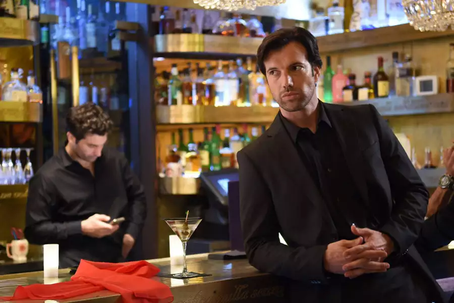 Tajemnice Laury - galeria zdjęć - filmweb