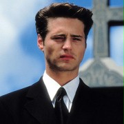 Jason Priestley w Miłość i śmierć na Long Island