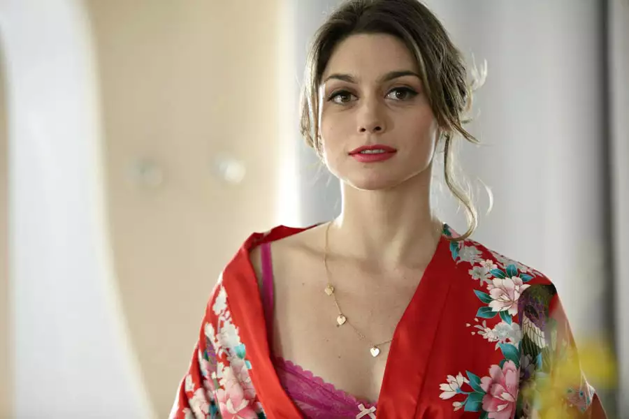 Interes - galeria zdjęć - filmweb
