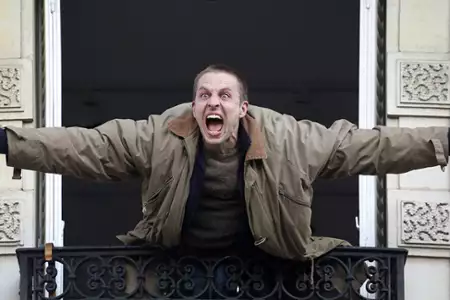 Noc pożera świat - galeria zdjęć - filmweb