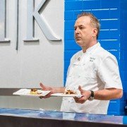 Hell's Kitchen. Piekielna Kuchnia - galeria zdjęć - filmweb