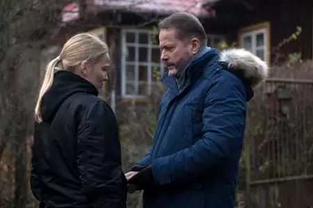 Odwróceni. Ojcowie i córki - galeria zdjęć - filmweb