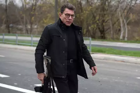 Odwróceni. Ojcowie i córki - galeria zdjęć - filmweb