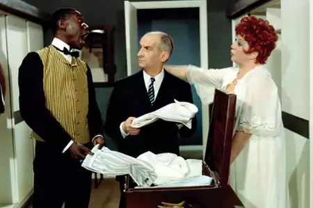 Człowiek z tatuażem - galeria zdjęć - filmweb