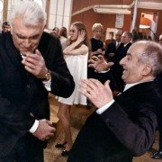 Hibernatus - galeria zdjęć - filmweb