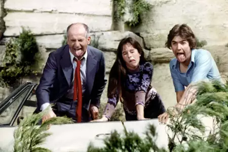 Zawieszeni na drzewie - galeria zdjęć - filmweb