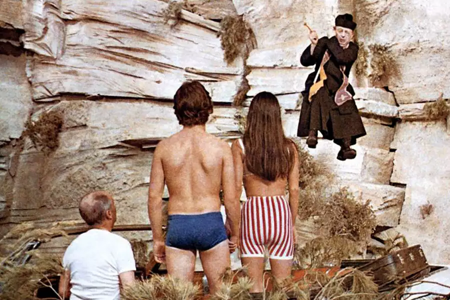 Zawieszeni na drzewie - galeria zdjęć - filmweb