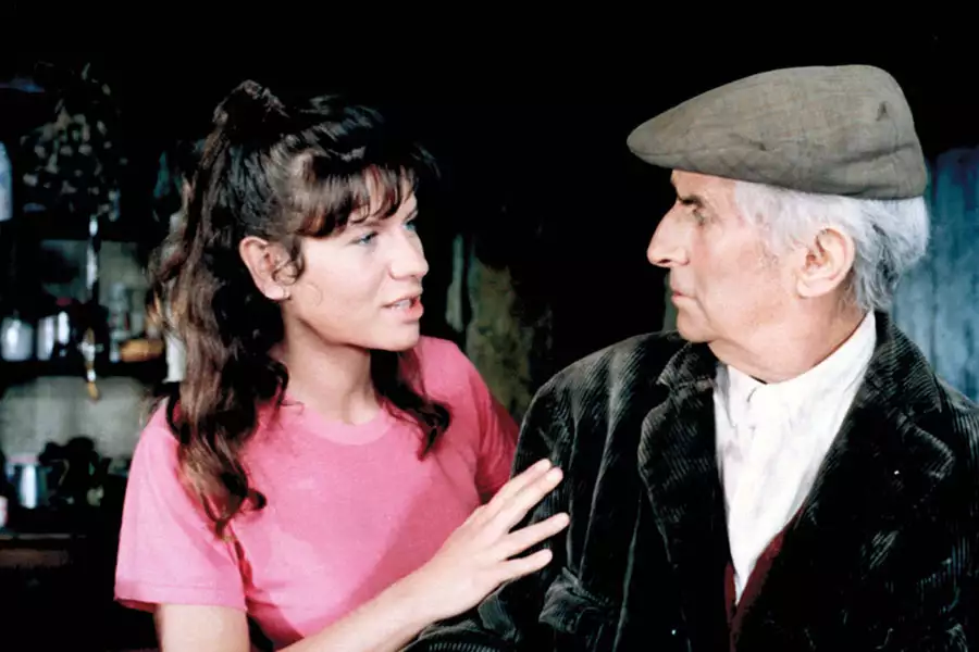 Kapuśniaczek - galeria zdjęć - filmweb