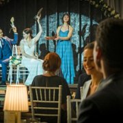 Hello Again - Ein Tag für immer - galeria zdjęć - filmweb