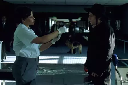Przemytnik - galeria zdjęć - filmweb