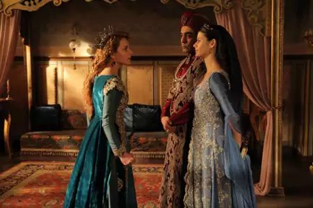 Wspaniałe stulecie: Sułtanka K&ouml;sem - galeria zdjęć - filmweb