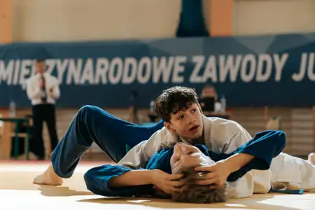 Brat - galeria zdjęć - filmweb