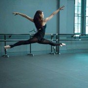 Flesh and Bone - galeria zdjęć - filmweb