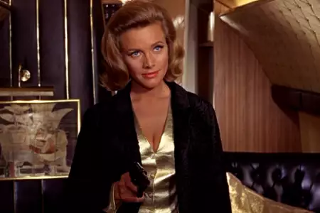 Goldfinger - galeria zdjęć - filmweb