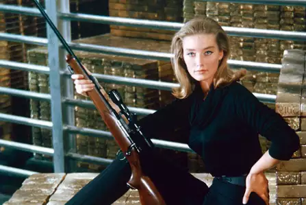 Goldfinger - galeria zdjęć - filmweb