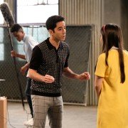 Alone Together - galeria zdjęć - filmweb