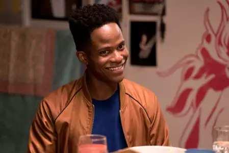 Alone Together - galeria zdjęć - filmweb