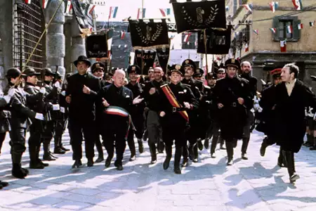 Amarcord - galeria zdjęć - filmweb