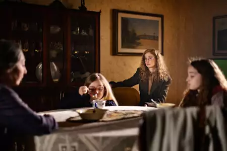 Genialna przyjaciółka - galeria zdjęć - filmweb
