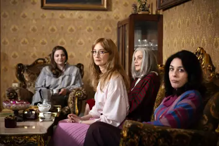 Genialna przyjaci&oacute;łka - galeria zdjęć - filmweb