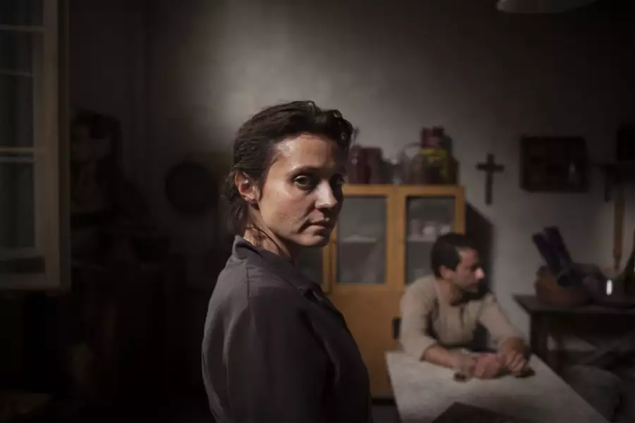 Genialna przyjaciółka - galeria zdjęć - filmweb
