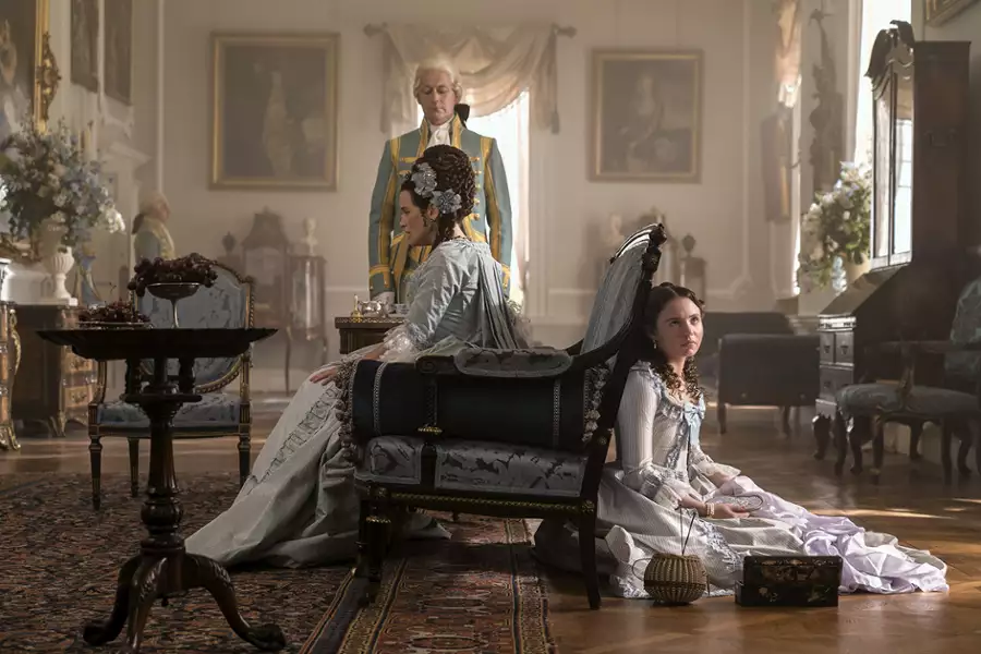 Królowa Charlotta: Opowieść ze świata Bridgertonów - galeria zdjęć - filmweb