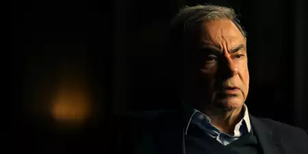 Poszukiwany: ucieczka Carlosa Ghosna - galeria zdjęć - filmweb