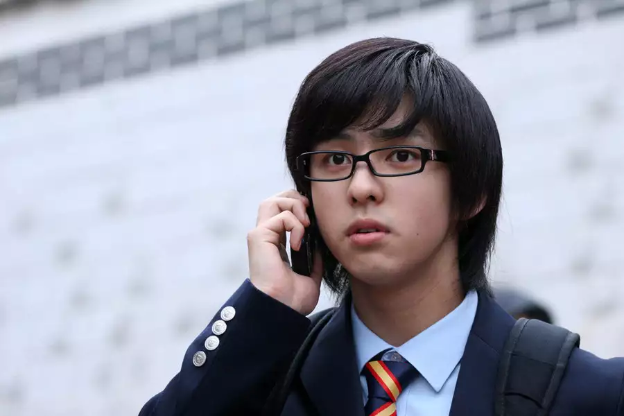 Kkot-mi-nam Yeon-swae Te-reo-sa-geon - galeria zdjęć - filmweb