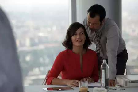 Zakochany prawnik - galeria zdjęć - filmweb