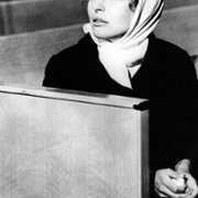 Wątła nić - galeria zdjęć - filmweb